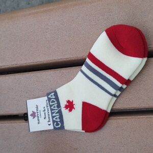 Souvenir collection Socks Chaussettes Canada New